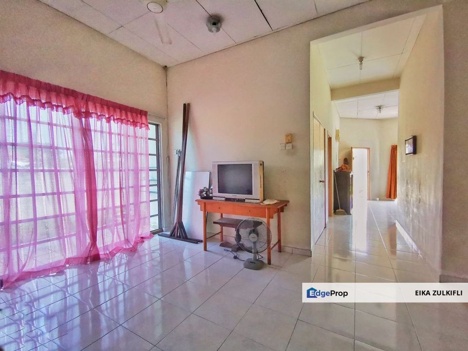 TAMAN BANGI VILLA SINGLE STOREY BUNGALOW FOR SALE , Selangor, Bangi