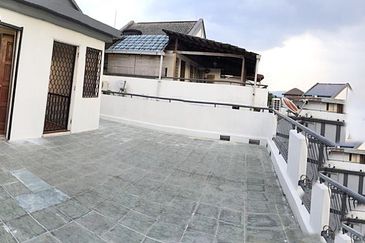 Sri Kinabalu Condominium