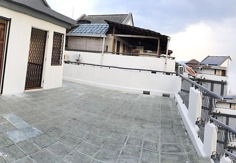 Sri Kinabalu Condominium