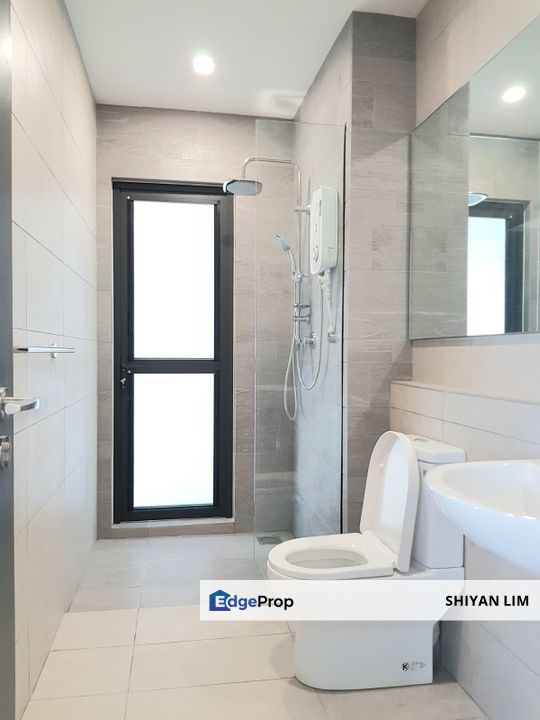 Actual unit photos. Corner unit, Selangor, Petaling Jaya