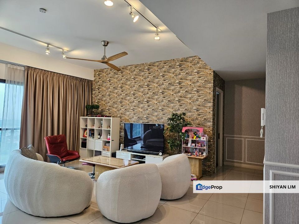 Rare 3 Bedroom. Renovated ID unit, Selangor, Tropicana