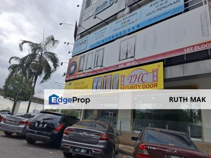 Shop/office facing main road LDP for rent , Selangor, Puchong