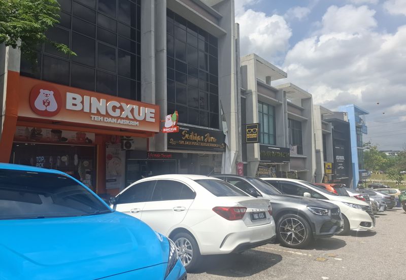 E-Boulevard, Denai Alam