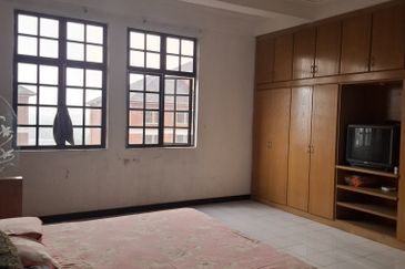 Putra Indah Condominium