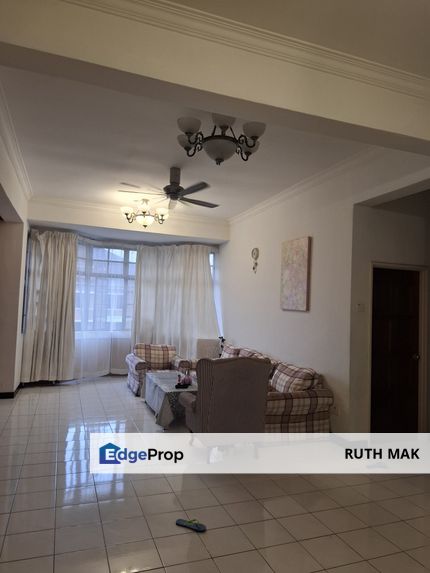 Corner lot , 2 car park bays , Selangor, Seri Kembangan