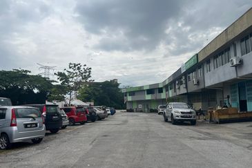 Kampung Baru Seri Kembangan [Industrial]