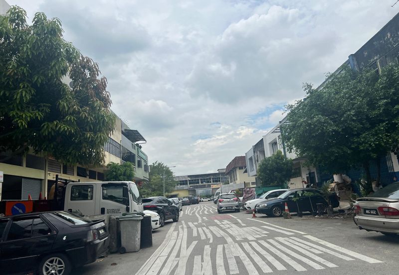 Kampung Baru Seri Kembangan [Industrial]