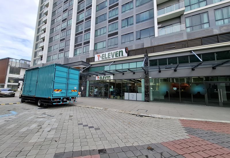 ROI 5.55% nett Sunway Greenfield shop