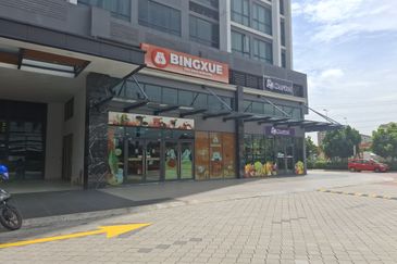 ROI 5.55% nett Sunway Greenfield shop