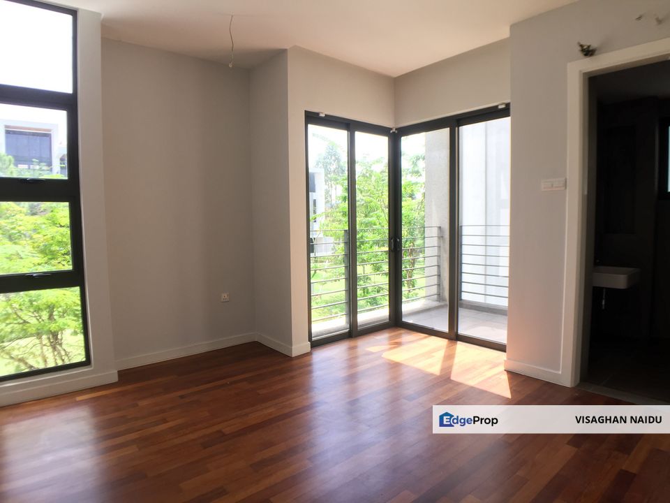 3.5-Storey Terrace for Sale Fields of Gold Villa Senja Taman Anggun Rawang, Selangor, Rawang