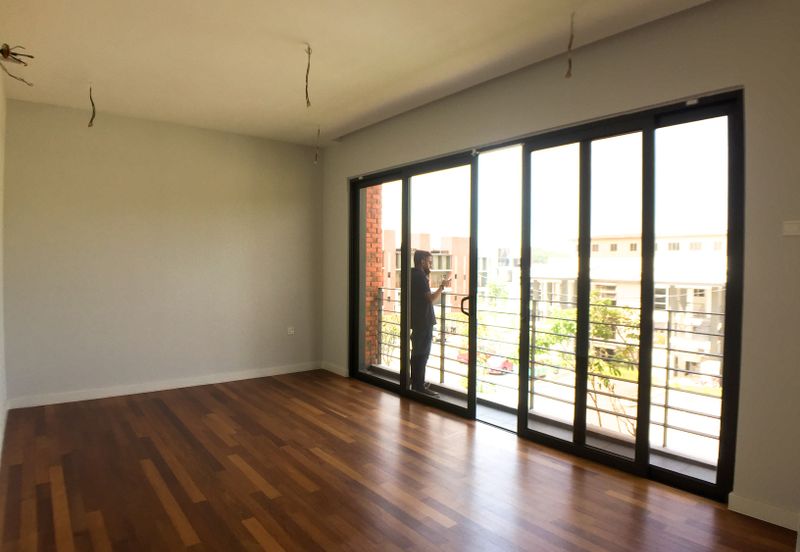 3.5-Storey Terrace for Sale Fields of Gold Villa Senja Taman Anggun Rawang