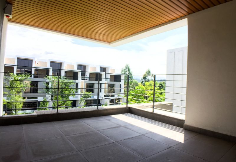 3.5-Storey Terrace for Sale Fields of Gold Villa Senja Taman Anggun Rawang