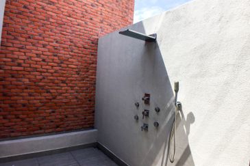 3.5-Storey Terrace for Sale Fields of Gold Villa Senja Taman Anggun Rawang