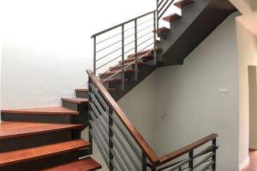 3.5-Storey Terrace for Sale Fields of Gold Villa Senja Taman Anggun Rawang