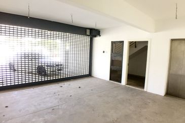 3.5-Storey Terrace for Sale Fields of Gold Villa Senja Taman Anggun Rawang