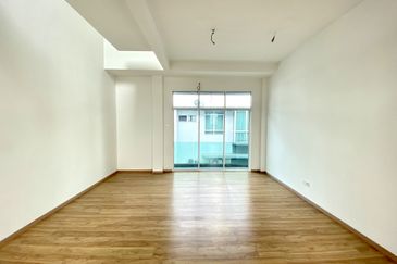 2-Storey End-lot Bungalow for Sale Ivory Heights Desa 8 Bandar Country Homes, Rawang