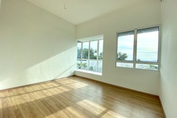 2-Storey End-lot Bungalow for Sale Ivory Heights Desa 8 Bandar Country Homes, Rawang