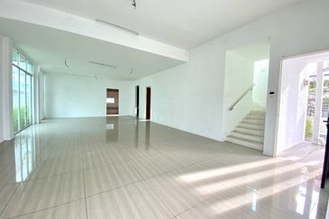 2-Storey End-lot Bungalow for Sale Ivory Heights Desa 8 Bandar Country Homes, Rawang