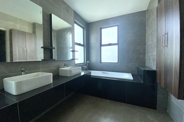 2 Storey Zero-Lot Bungalow for Sale The Rise Emerald West Rawang, Kota Emerald