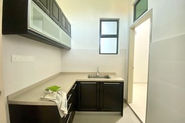 2 Storey Zero-Lot Bungalow for Sale The Rise Emerald West Rawang, Kota Emerald