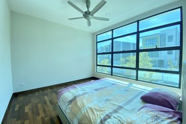 2 Storey Zero-Lot Bungalow for Sale The Rise Emerald West Rawang, Kota Emerald