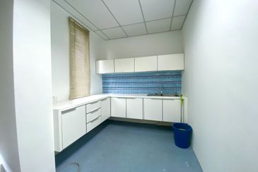 Wisma Bangsar 8 (Wisma Volkswagen), Lorong Maarof