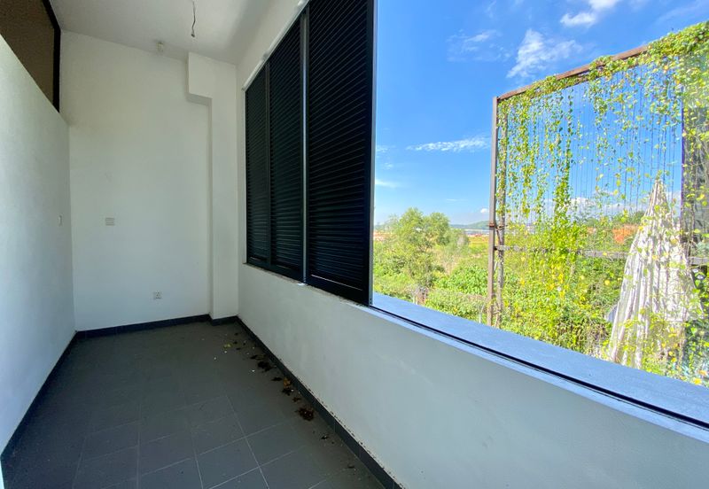 3.5-Storey End-lot Terrace for Sale Fields of Gold Villa Senja Rawang, Rawang