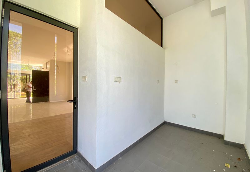 3.5-Storey End-lot Terrace for Sale Fields of Gold Villa Senja Rawang, Rawang