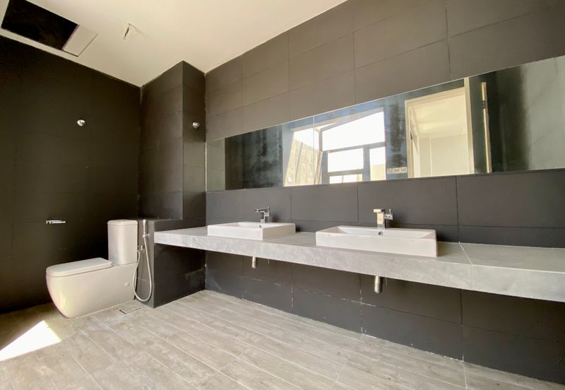 3.5-Storey End-lot Terrace for Sale Fields of Gold Villa Senja Rawang, Rawang