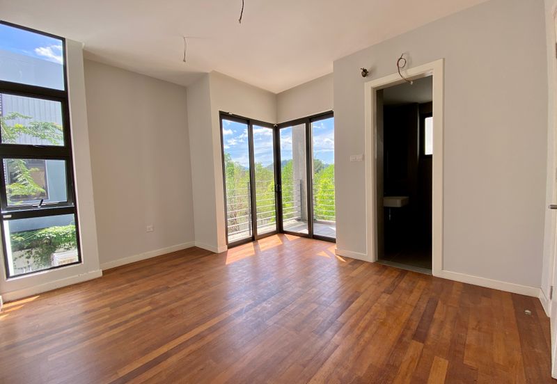 3.5-Storey End-lot Terrace for Sale Fields of Gold Villa Senja Rawang, Rawang