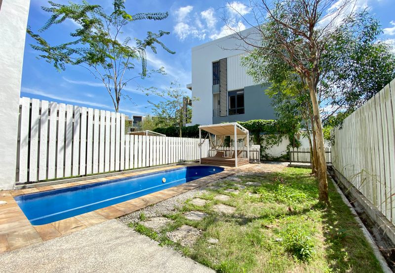 3.5-Storey End-lot Terrace for Sale Fields of Gold Villa Senja Rawang, Rawang