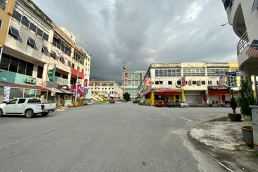 Pusat Bandar Country Homes Rawang, Bandar Country 