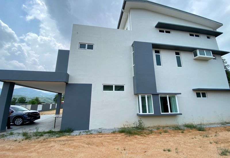 2-Storey Bungalow for Sale Mont Jade 2 Mont Jed Jalan Bukit Jed, Seremban
