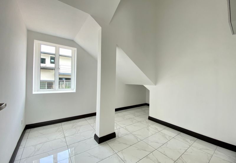 2-Storey Bungalow for Sale Mont Jade 2 Mont Jed Jalan Bukit Jed, Seremban