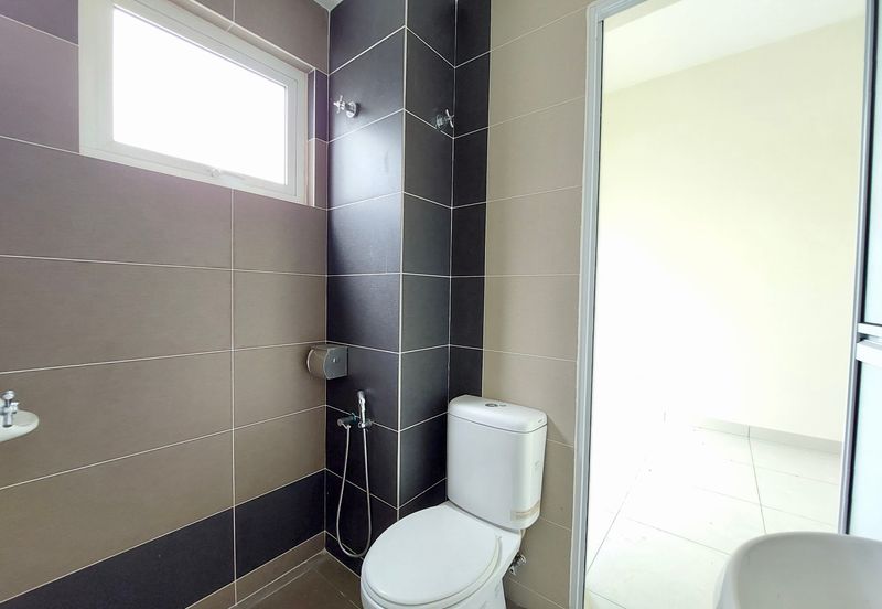 3-Storey Terrace for Sale Serene Residence Rawang, Rawang