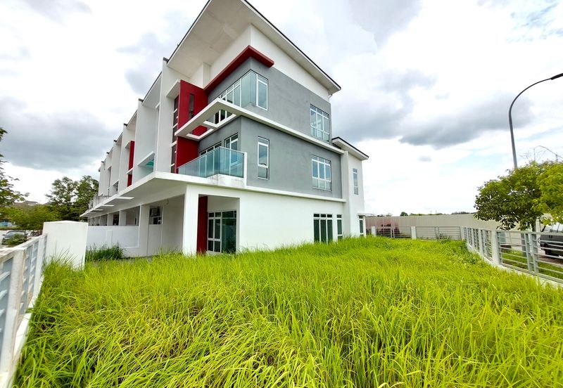 3-Storey Terrace for Sale Serene Residence Rawang, Rawang