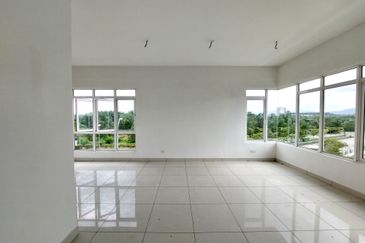 3-Storey Terrace for Sale Serene Residence Rawang, Rawang