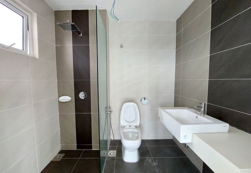 3-Storey Terrace for Sale Serene Residence Rawang, Rawang