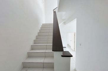 3-Storey Terrace for Sale Serene Residence Rawang, Rawang