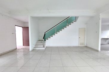 3-Storey Terrace for Sale Serene Residence Rawang, Rawang