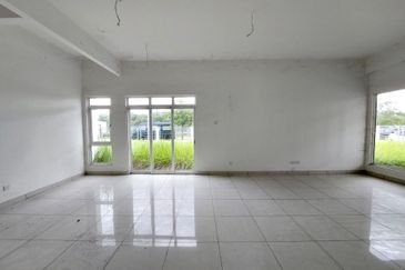 3-Storey Terrace for Sale Serene Residence Rawang, Rawang