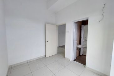 3-Storey Terrace for Sale Serene Residence Rawang, Rawang