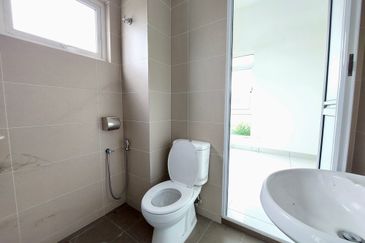 3-Storey Terrace for Sale Serene Residence Rawang, Rawang