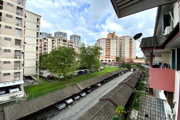 Perdana Villa Deluxe, Taman Pandan Perdana