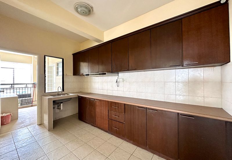 Rivercity Condominium