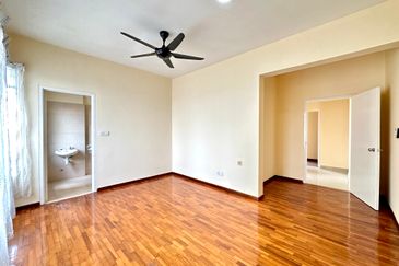 Rivercity Condominium