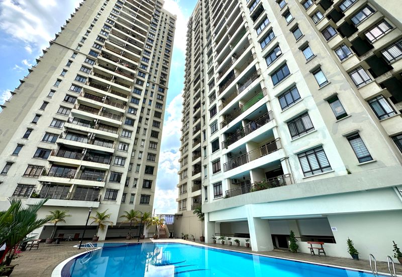 Rivercity Condominium