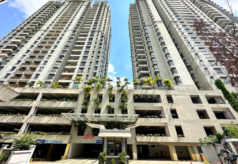 Rivercity Condominium