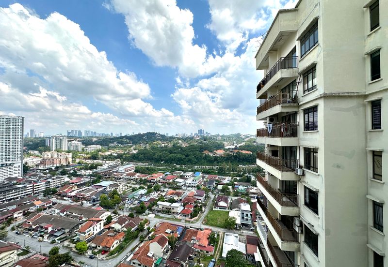 Rivercity Condominium