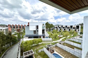 Fields of Gold Villa Senja Kota Emerald Rawang, Rawang